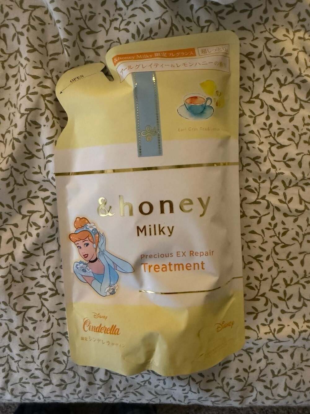 &honey Milky Precious EX Repair Hair Treatment Refill, Disney Cinderella Limited